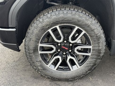 New 2026 GMC Sierra 1500 AT4 w/ AT4 Premium Package image 11