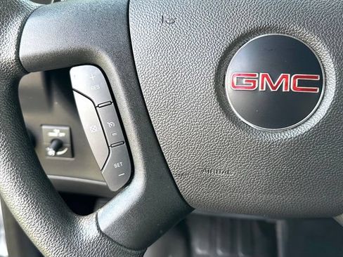 Used 2025 GMC Savana 2500 w/ Driver Convenience Package RWD image 27