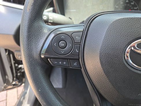 Used 2023 Toyota Corolla LE FWD image 29