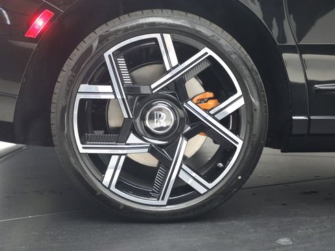 New 2026 Rolls-Royce Cullinan Black Badge AWD/4WD image 14