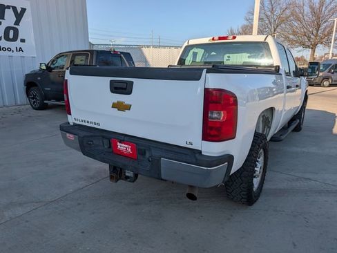 Used 2014 Chevrolet Silverado 2500 W/T AWD/4WD image 25