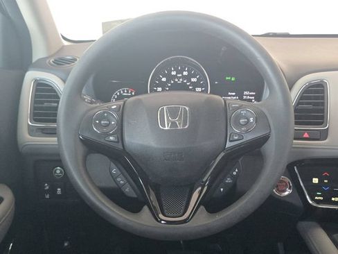 Used 2019 Honda HR-V EX image 14