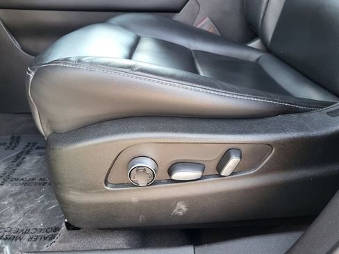 Used 2024 Cadillac XT4 Premium Luxury FWD image 21