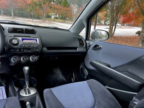 Used 2008 Honda Fit Sport image 29