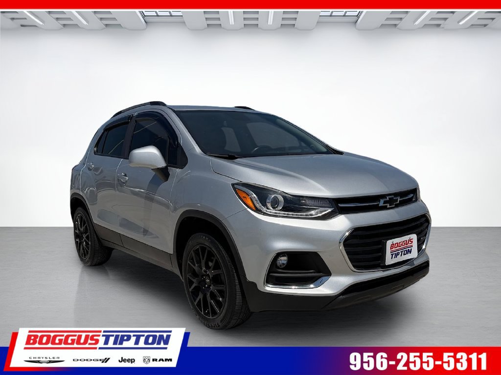 Used 2022 Chevrolet Trax LT w/ Driver Confidence Package AWD/4WD image 1