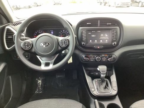 Used 2021 Kia Soul S FWD image 11