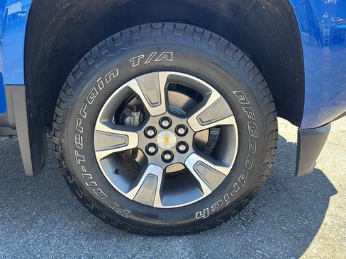 Used 2020 Chevrolet Colorado Z71 AWD/4WD image 9