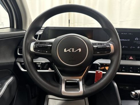 Certified 2023 Kia Sportage LX AWD/4WD image 16