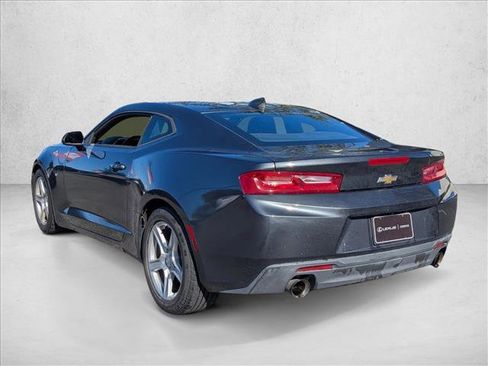 Used 2016 Chevrolet Camaro LT w/ Technology Package image 8