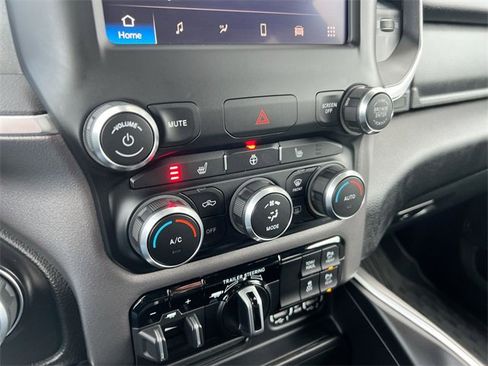 Used 2023 RAM 1500 Big Horn image 11