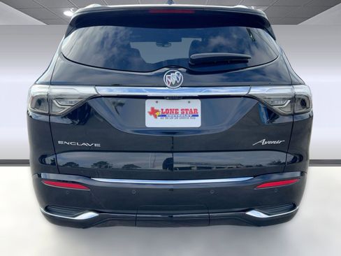 Used 2024 Buick Enclave Avenir w/ Avenir Technology Package image 9