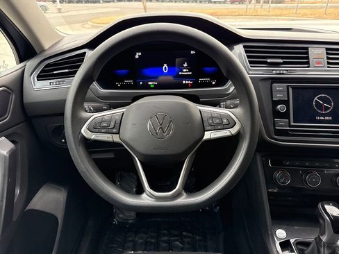 Used 2023 Volkswagen Tiguan S image 18