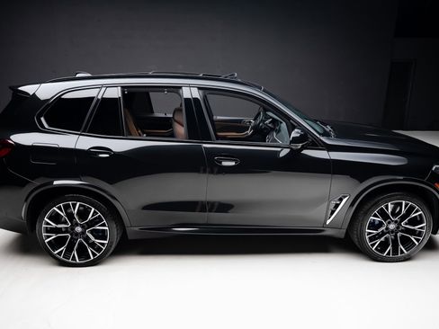 Used 2022 BMW X5 M w/ Executive Package AWD/4WD image 36