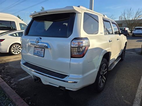 Used 2016 Toyota 4Runner 4WD image 3