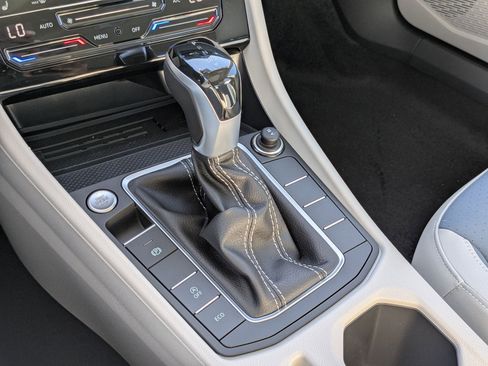 New 2026 Volkswagen Jetta SE image 24