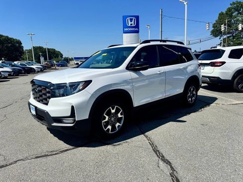 Used 2023 Honda Passport TrailSport image 1