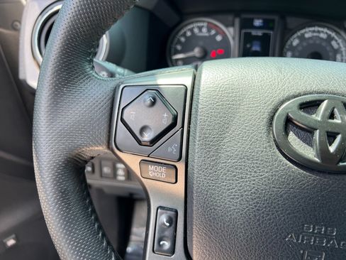 Used 2021 Toyota Tacoma TRD Pro AWD/4WD image 15