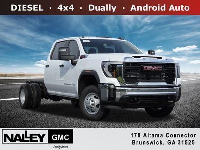 New 2026 GMC Sierra 3500 Pro w/ Convenience Package