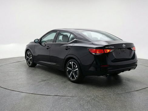 Used 2025 Nissan Sentra SV FWD image 6