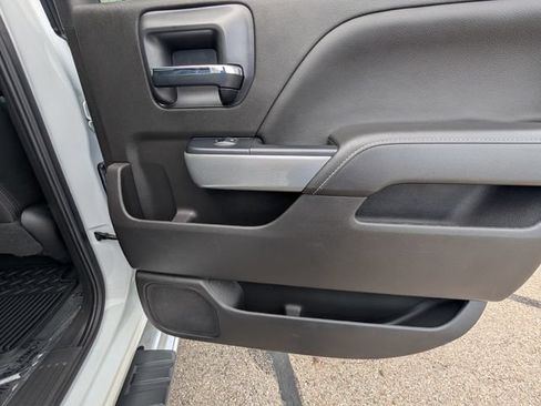 Used 2018 Chevrolet Silverado 1500 LT w/ All Star Edition AWD/4WD image 7