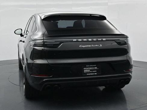 Certified 2023 Porsche Cayenne Turbo S AWD/4WD image 6