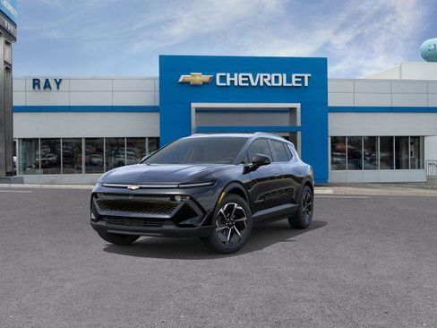 New 2026 Chevrolet Equinox EV LT image 40