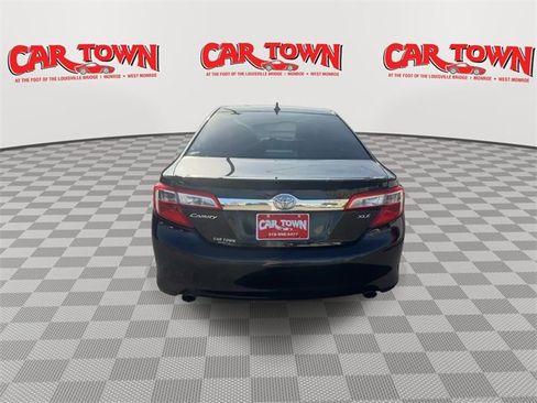Used 2012 Toyota Camry image 7