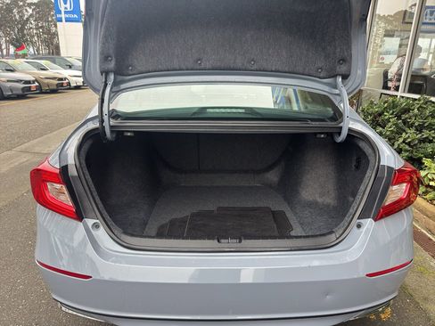 Used 2022 Honda Accord Sport image 12
