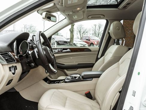 Used 2019 Mercedes-Benz GLS 450 4MATIC image 26