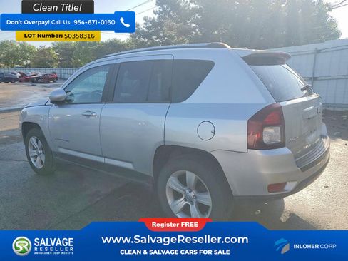 Used 2014 Jeep Compass Latitude AWD/4WD image 3
