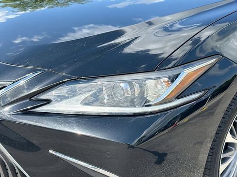 Used 2021 Lexus ES 250 w/ Premium Package AWD/4WD image 9