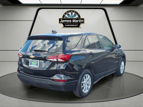 Certified 2024 Chevrolet Equinox LS w/ LS Convenience Package FWD image 4