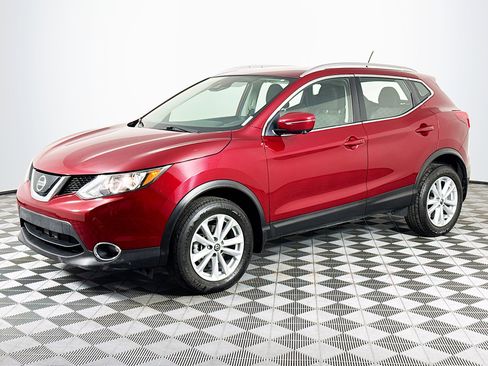 Used 2019 Nissan Rogue Sport SV w/ Technology Package image 4