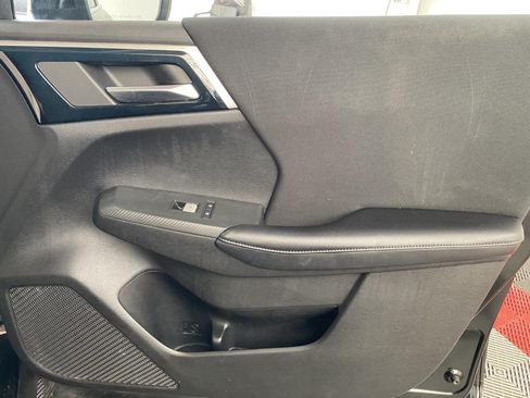 Used 2022 Mitsubishi Outlander ES AWD/4WD image 7