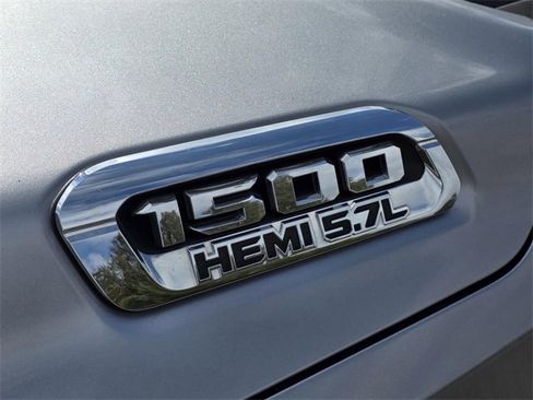 Used 2019 RAM 1500 Laramie image 32