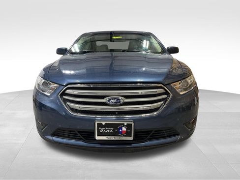 Used 2018 Ford Taurus SEL w/ Equipment Group 201A FWD image 2