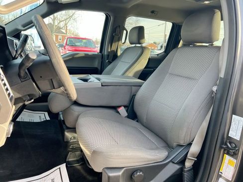 Used 2015 Ford F150 XLT image 15