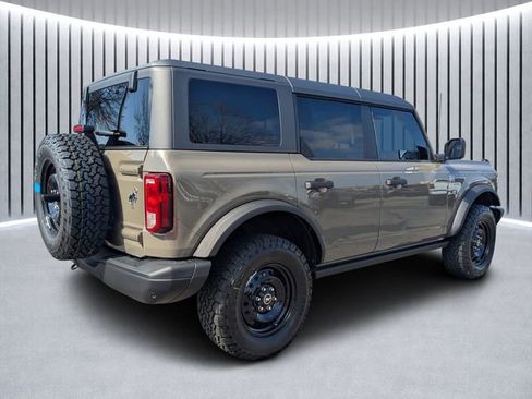New 2026 Ford Bronco Big Bend w/ Black Diamond Package image 3