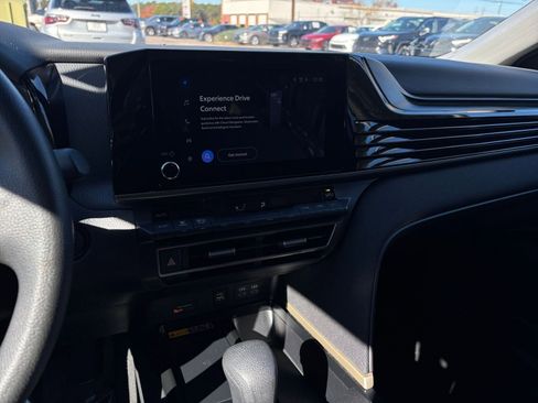 Used 2025 Toyota Camry LE image 27