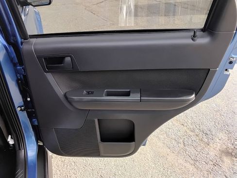 Used 2009 Ford Escape XLT image 17