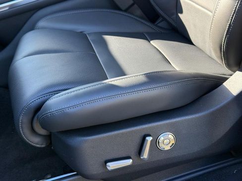 New 2025 Lincoln Navigator L Reserve image 18