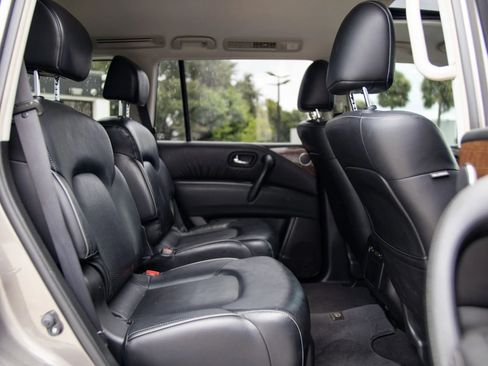 Used 2016 INFINITI QX80 2WD image 23