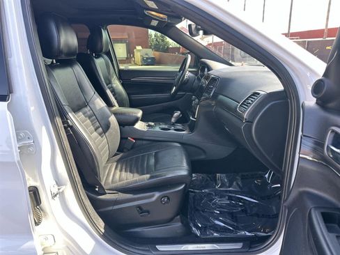 Used 2020 Jeep Grand Cherokee Limited X image 14