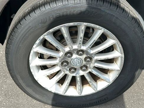 Used 2011 Buick Enclave CXL AWD/4WD image 16