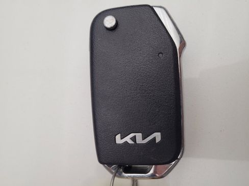 Used 2023 Kia Soul LX w/ LX Technology Package image 32