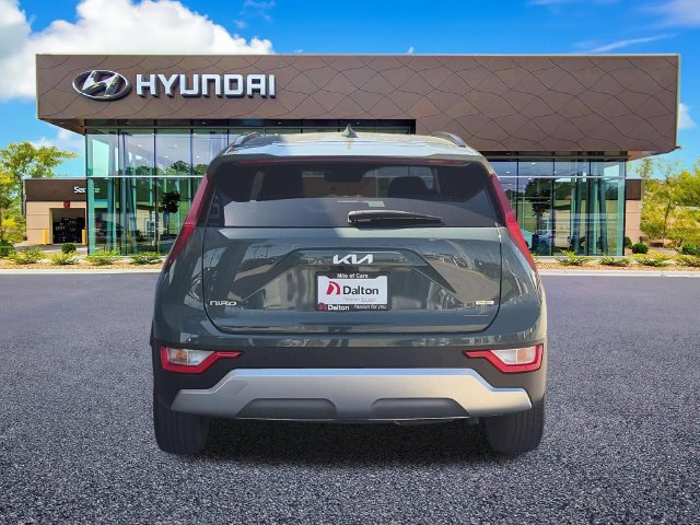 Used 2024 Kia Niro EX FWD image 7