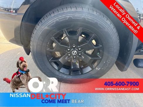 Used 2021 Nissan Frontier SV w/ Midnight Edition Floor Mats image 9