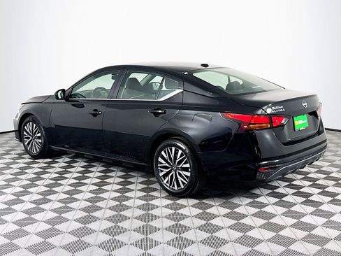Used 2026 Nissan Altima 2.5 SV FWD image 6
