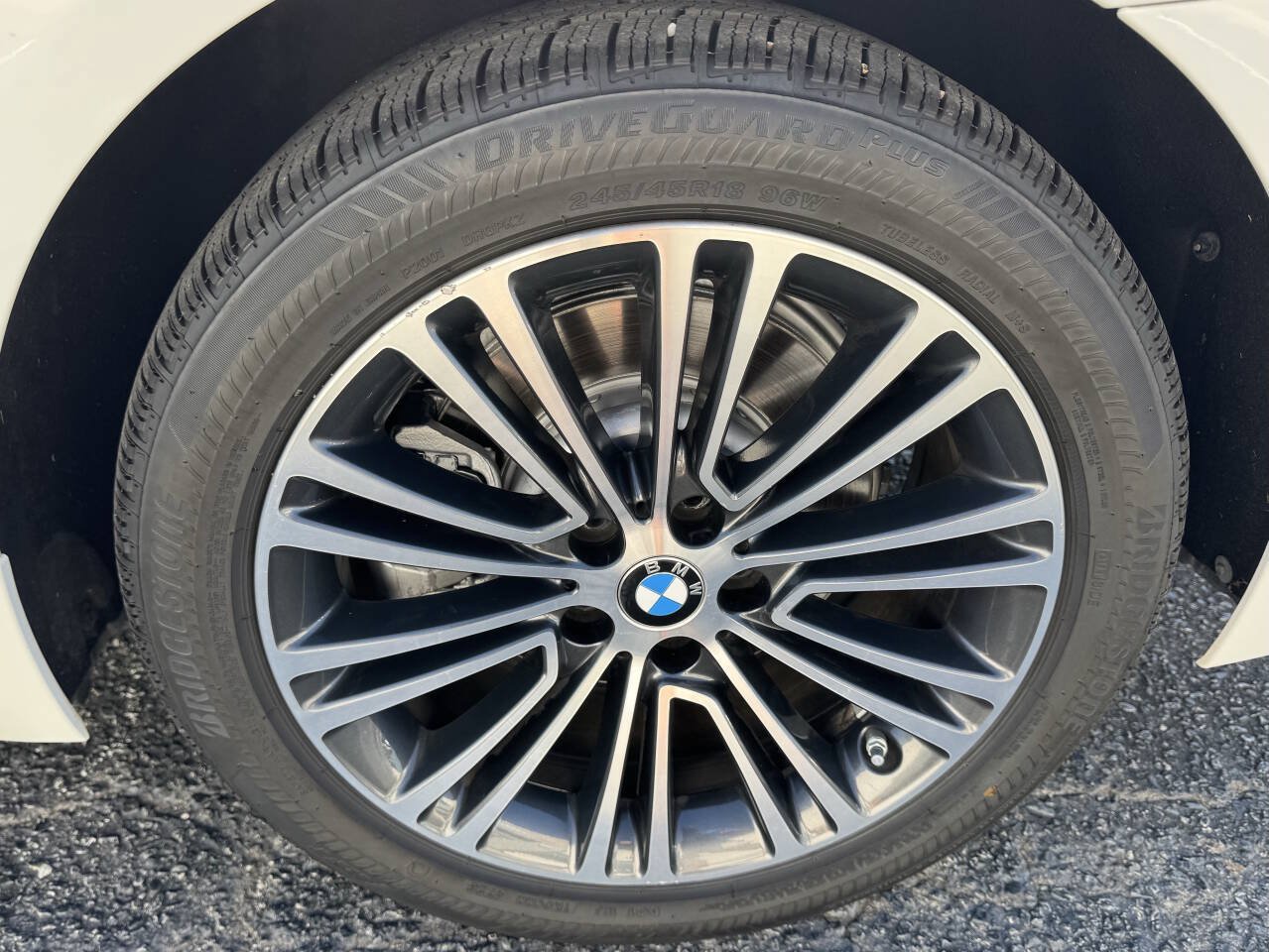 Used 2017 BMW 530i RWD image 23