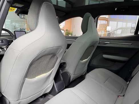 New 2026 Volvo EX30 Cross Country Ultra image 16